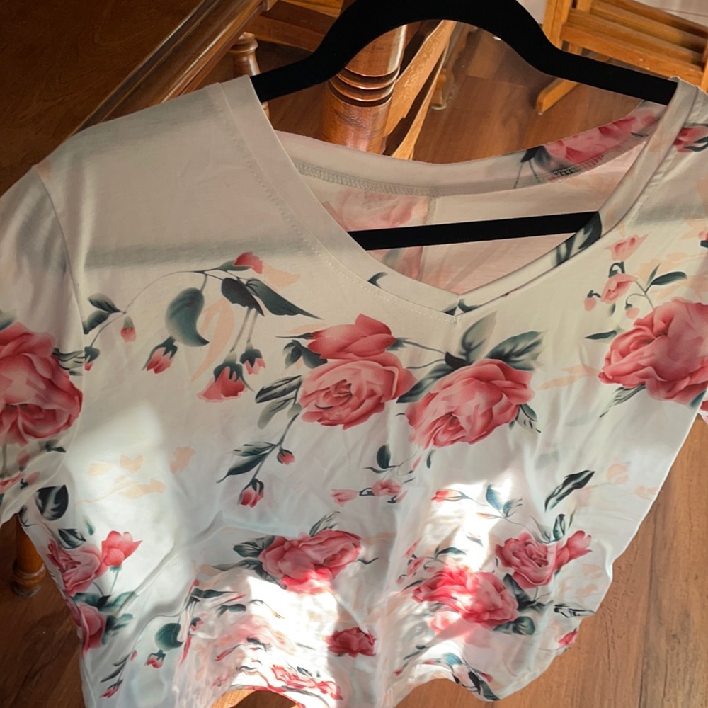 Short sleeve floral shirt
